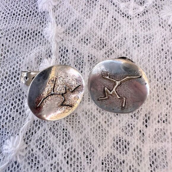 Vintage MICHOU Sterling Petroglyph Button Post Earrings - Picture 3 of 9